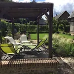 Le Clos-masure De Béatrice Hébergement de vacances *