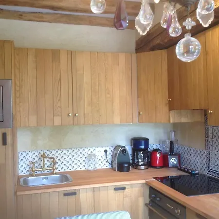 Holiday home Le Clos-masure De Beatrice *